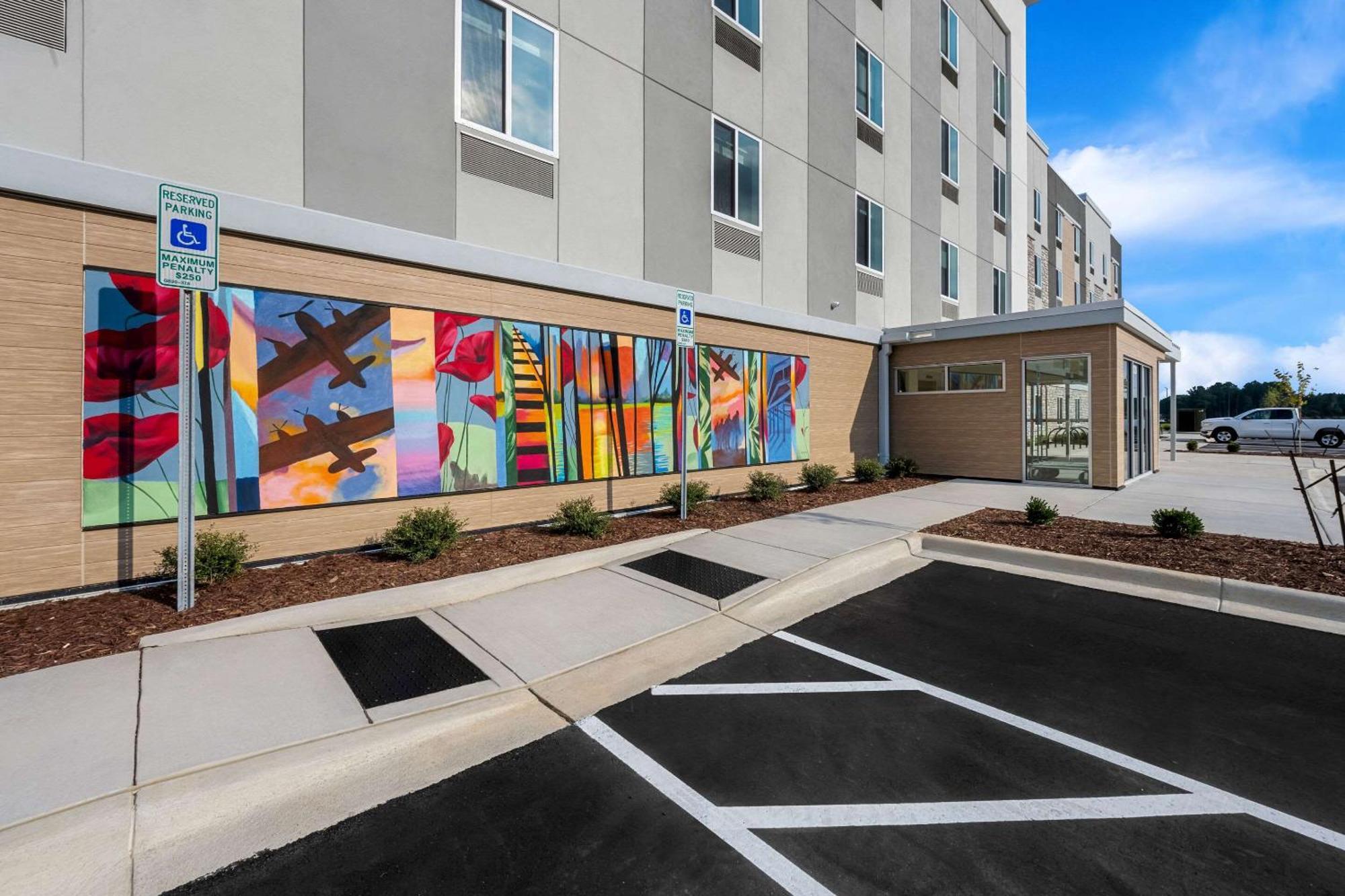 Everhome Suites Fayetteville Near Fort Bragg Exterior foto
