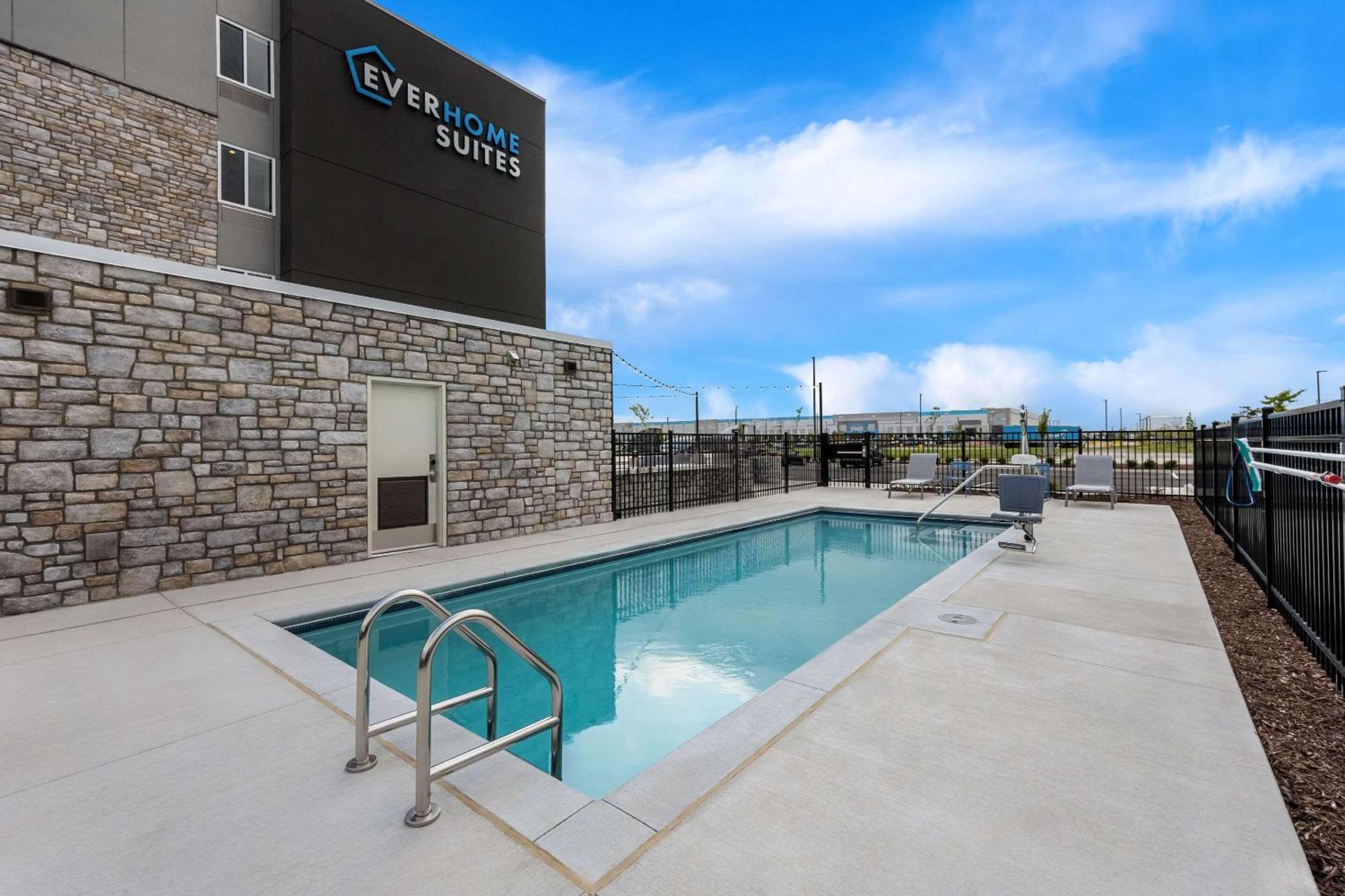 Everhome Suites Fayetteville Near Fort Bragg Exterior foto